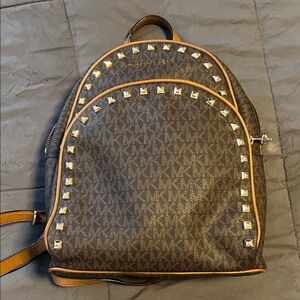 Michael Kors Abbey Medium Backpack